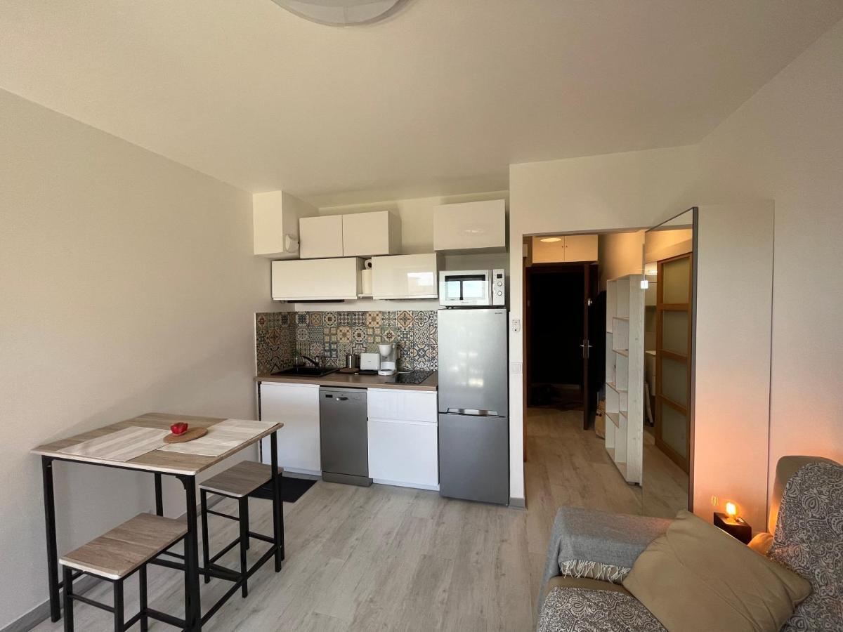 Charmant Studio Avec Terrasse Et Parking A Vence Eksteriør billede
