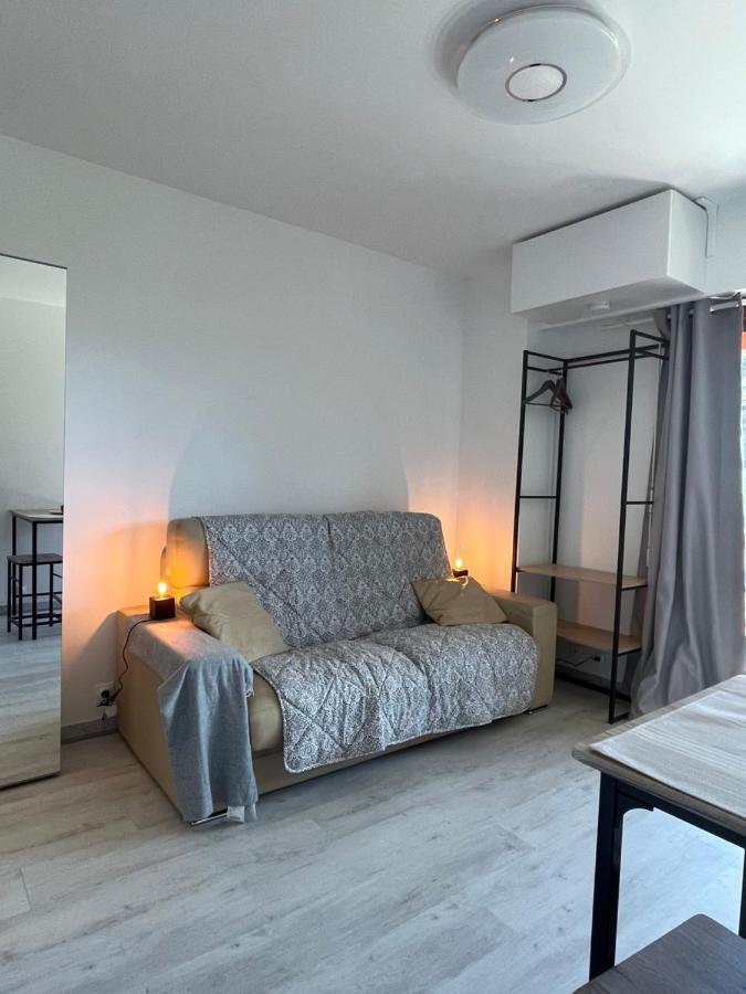 Charmant Studio Avec Terrasse Et Parking A Vence Eksteriør billede